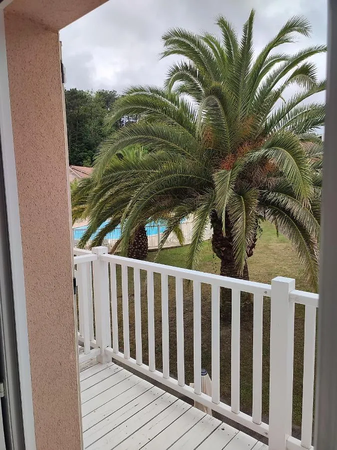 Petit Oasis Avec Piscine Apartment Anglet 0*,